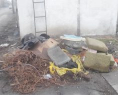 По ул.Ш. Уалиханов, возле дома №63, мусорная куча рядом с трансформатором.