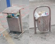 На остановке «Самал» мусорные урны  переполнены.